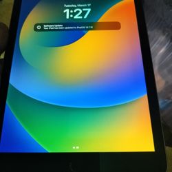 Apple iPad Pro 9.7" 128GB+Charging Cable 