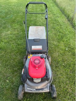 Honda Lawnmower HRT216
