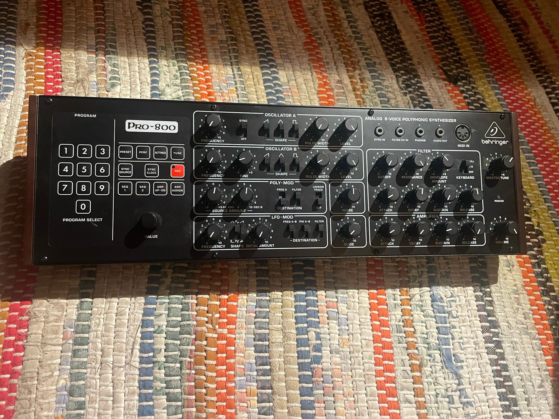 SYNTH AND MIDI KEYBOARD BOTH BARELY USED (BEHRINGER PRO800 AND AKAI MPK225)
