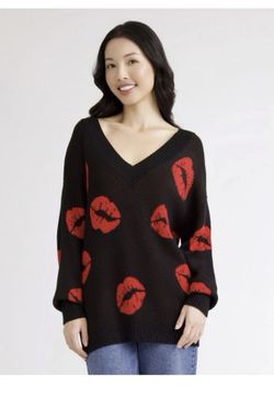 NYC Madden Valentines Pull Over