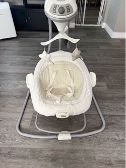Baby swing/ bouncer
