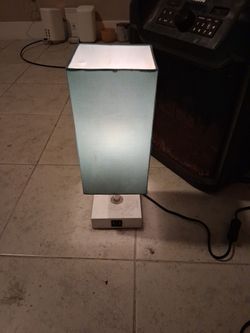Touch Lamp With Usb Ports $30 Obo