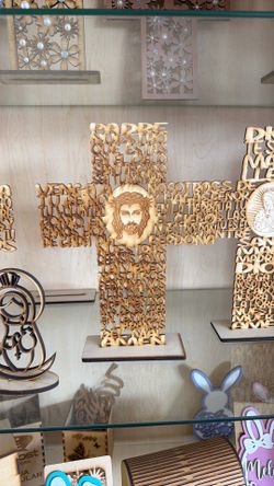 Padre nuestro en madera