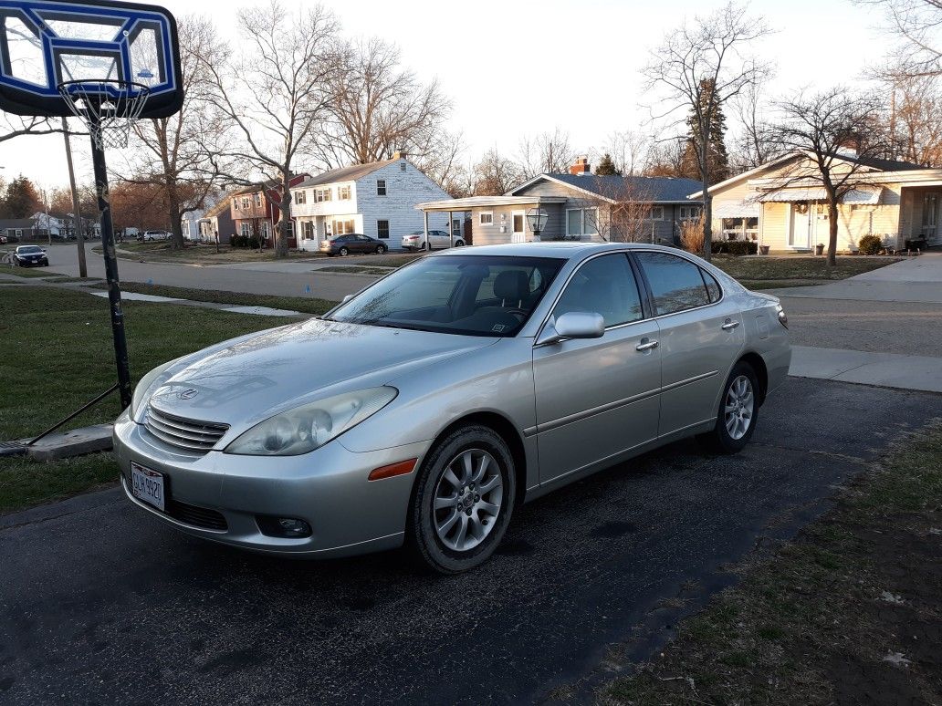 2004 Lexus ES 330