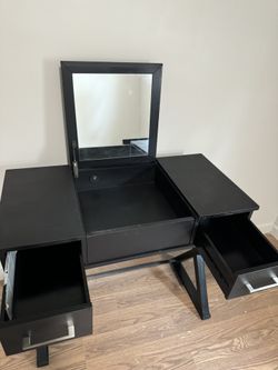 Vanity Makeup Desk