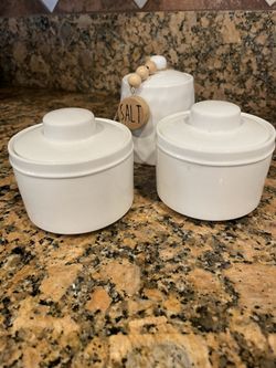 Kitchen Suction Canisters