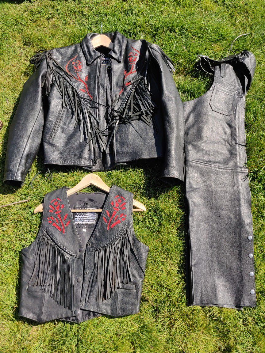 Women's leather motorcycle gear