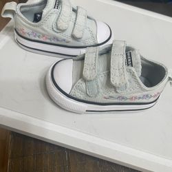 Converse Size 3  Used Like New 