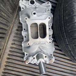 Edelbrock Intake SBC