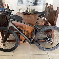 2025 Trek FX Sport SL 5 Full Carbon Fiber Bike (upgraded) Size Medium 