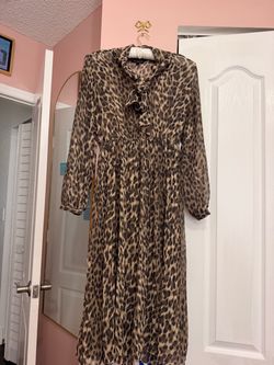 Banana Republic Leopard Print Midi Dress Long Sleeve