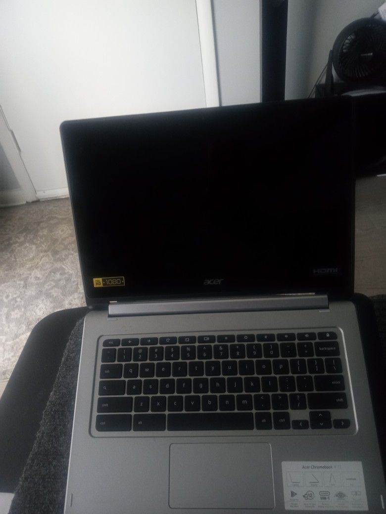 Previous Owned Acer Chromebook R13
