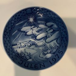 JULEN 1975 Grande Porcelain Of Copenhagen Collectible Plate Made In Denmark Blue