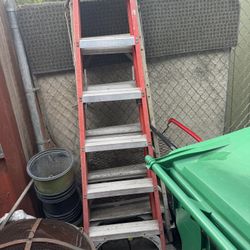 DOS Escaleras Las dos Son 6 Pies