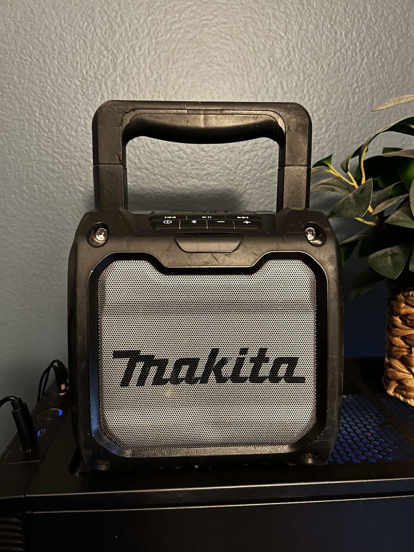Makita Job Site Speaker Bluetooth