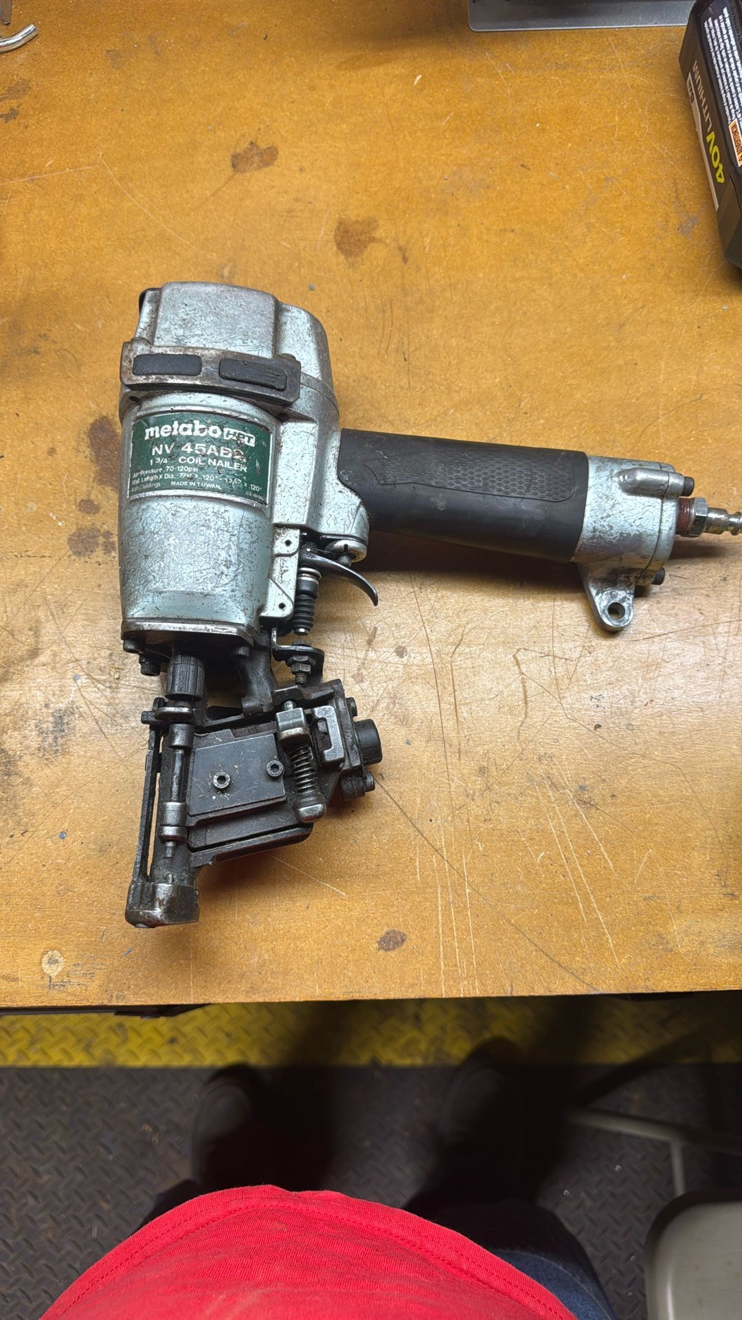 Metabo HPT (formerly Hitachi) NV45AB2