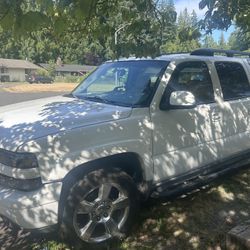 2004 Suburban 