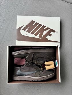 Size 9 men Jordan 1 Low Travis Scott “Brown Velvet”