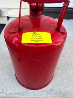 Metal Gas can