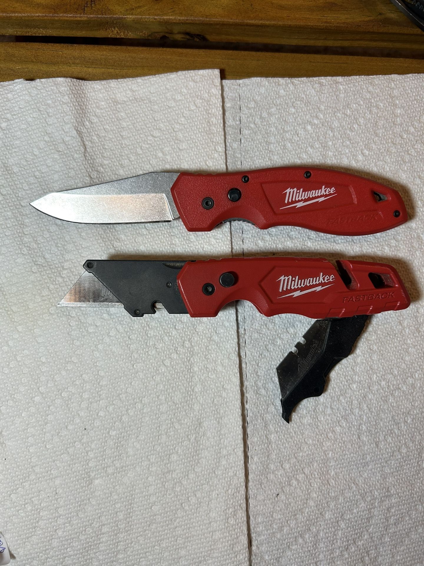 Milwaukee Fastback Utility tools