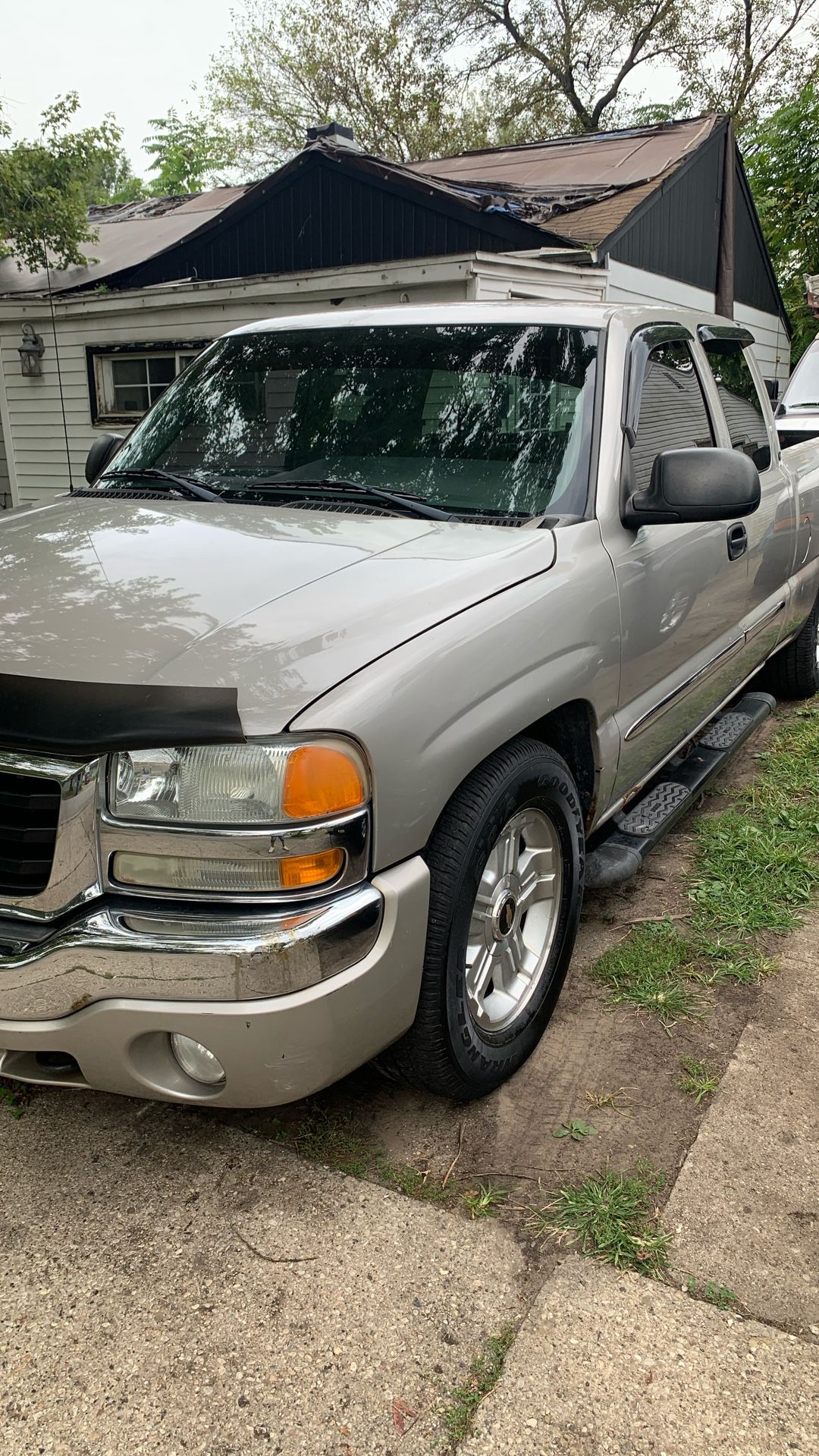 2004 GMC Sierra