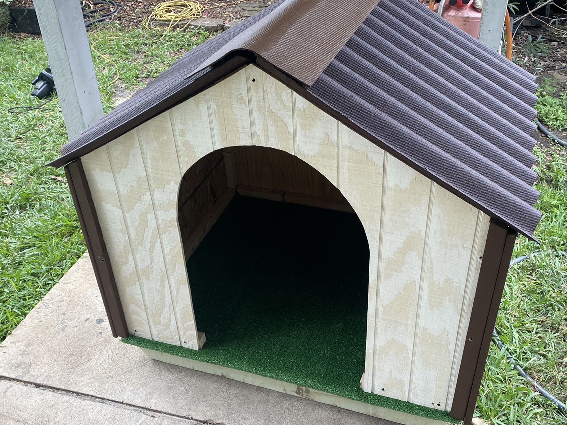 Dog House, New, Can Delivery