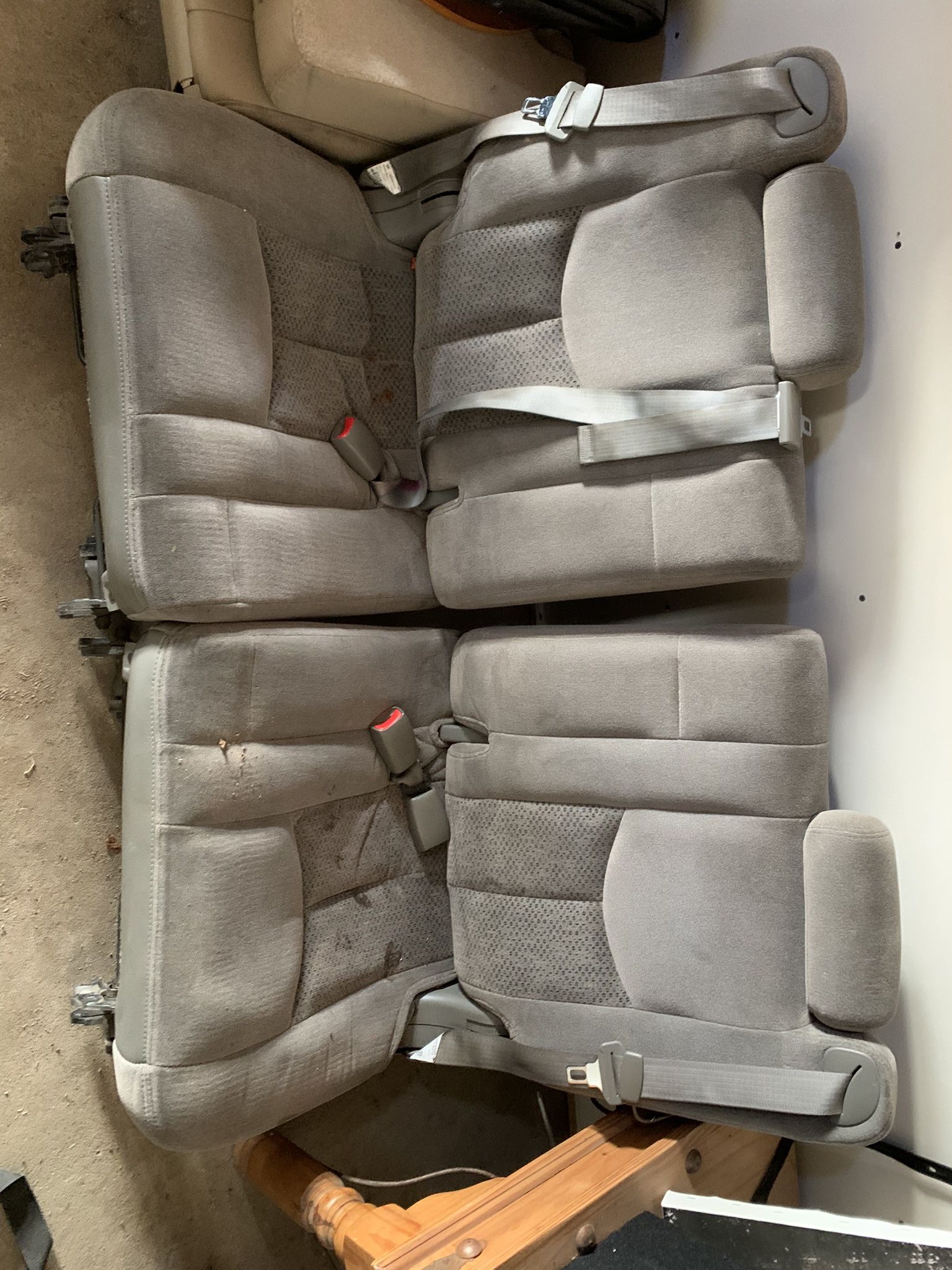 60$ OBO 00-06 3rd Row Chevy/gmc Tahoe/Yukon .
