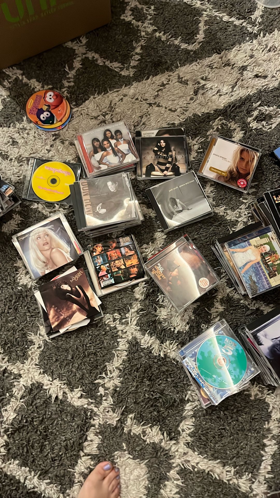Cd Lots-read description