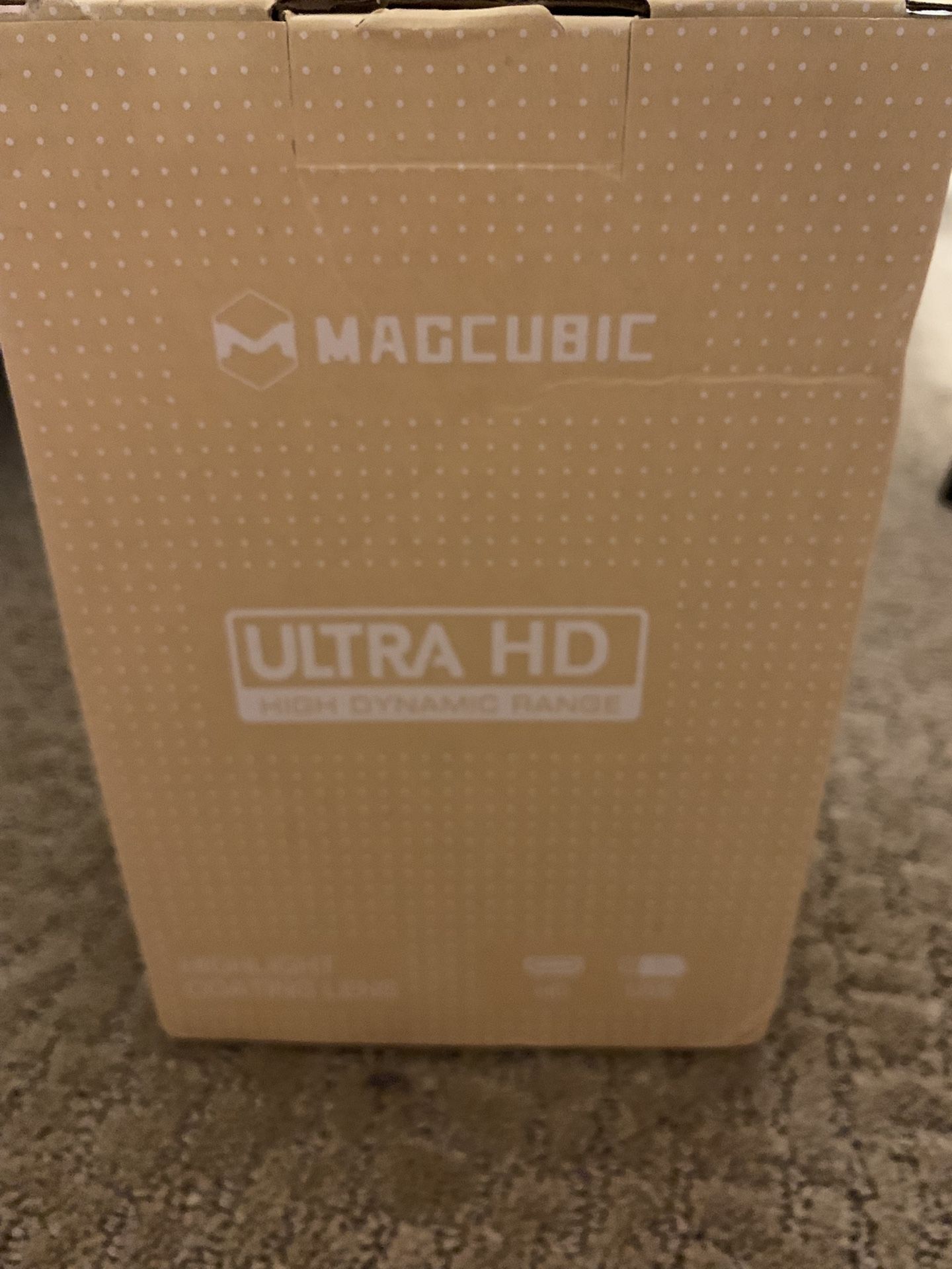 Magcubic Projector