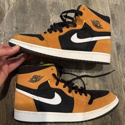Jordan 1 High Zoom Air CMFT - Black Monarch  Size 10.5 