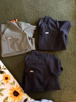 Figs Scrubs size small