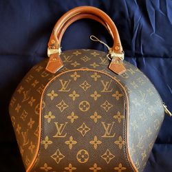 Louis Vuitton Monogram Ellipse Pm