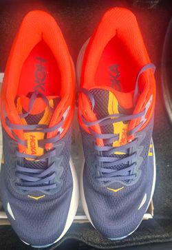 Hoka Bondi 9