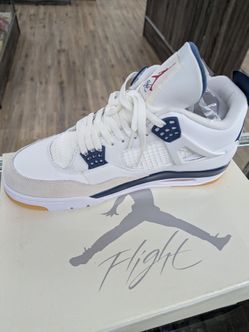 Jordan SB Navy size 10