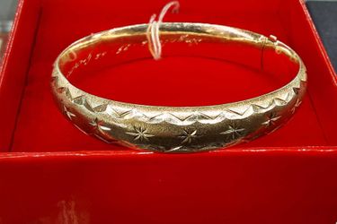 Yellow Gold 14k (.585) 13.5 grams 6 inch