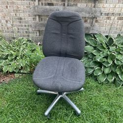 Gray Rolling Office Desk Chair - Adjustable Height 