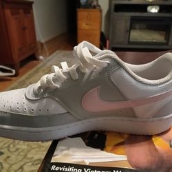 Ladies Nike Court Vision Pink Accent Size 9