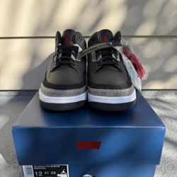 JORDAN 3 LEVI BLACK