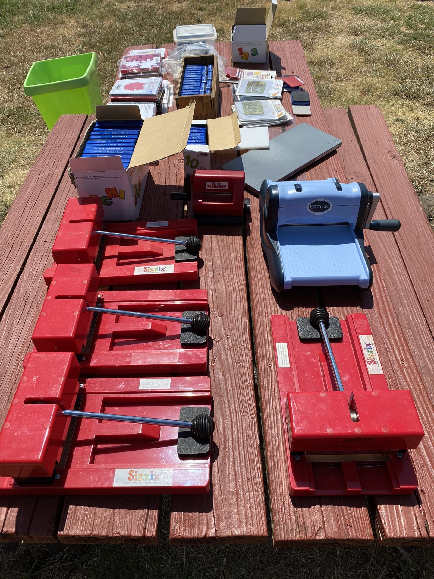 Big Lot Of Sizzix Equipment 