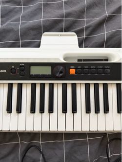 Casio Casiotone CT-S200 Keyboard – White