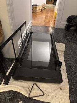 2020 Tonal Home Gym Excellent Condition 0-50 Rides