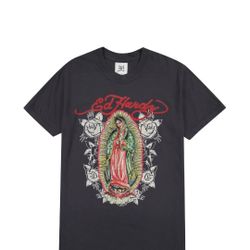 New Women's T-shirts Size Medium 