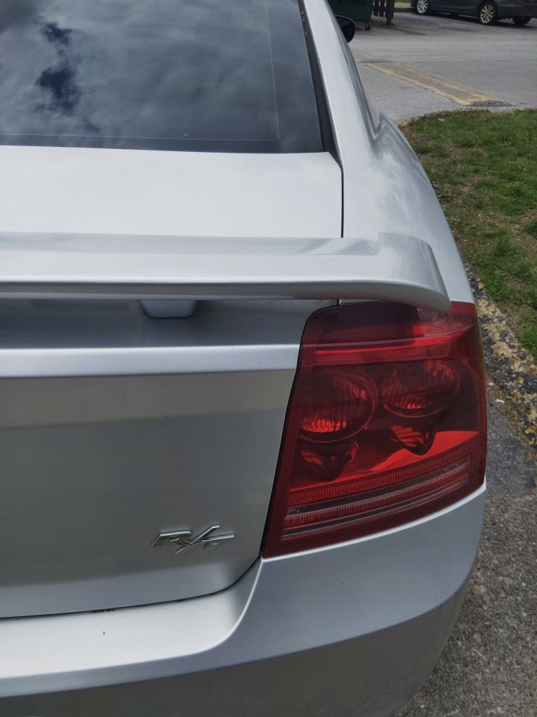 06 Dodge Charger Hemi