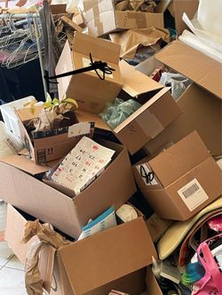 Free packing boxes and supplies