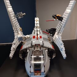 STAR WARS: EMPEROR PALPATINES SHUTTLE