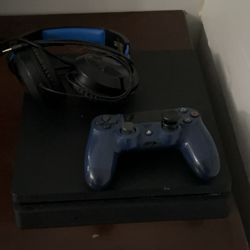 PlayStation 4 Console with Blue Controller And  Head Set 