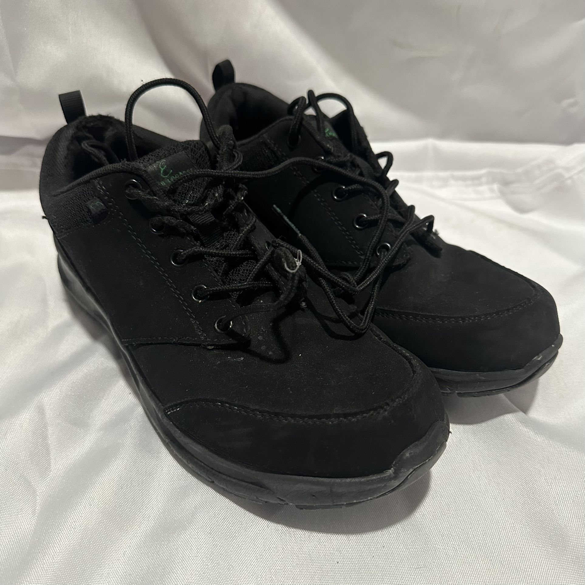Women’s Non Slip Work Shoe
