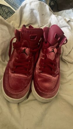 Red velvet spizike shoes