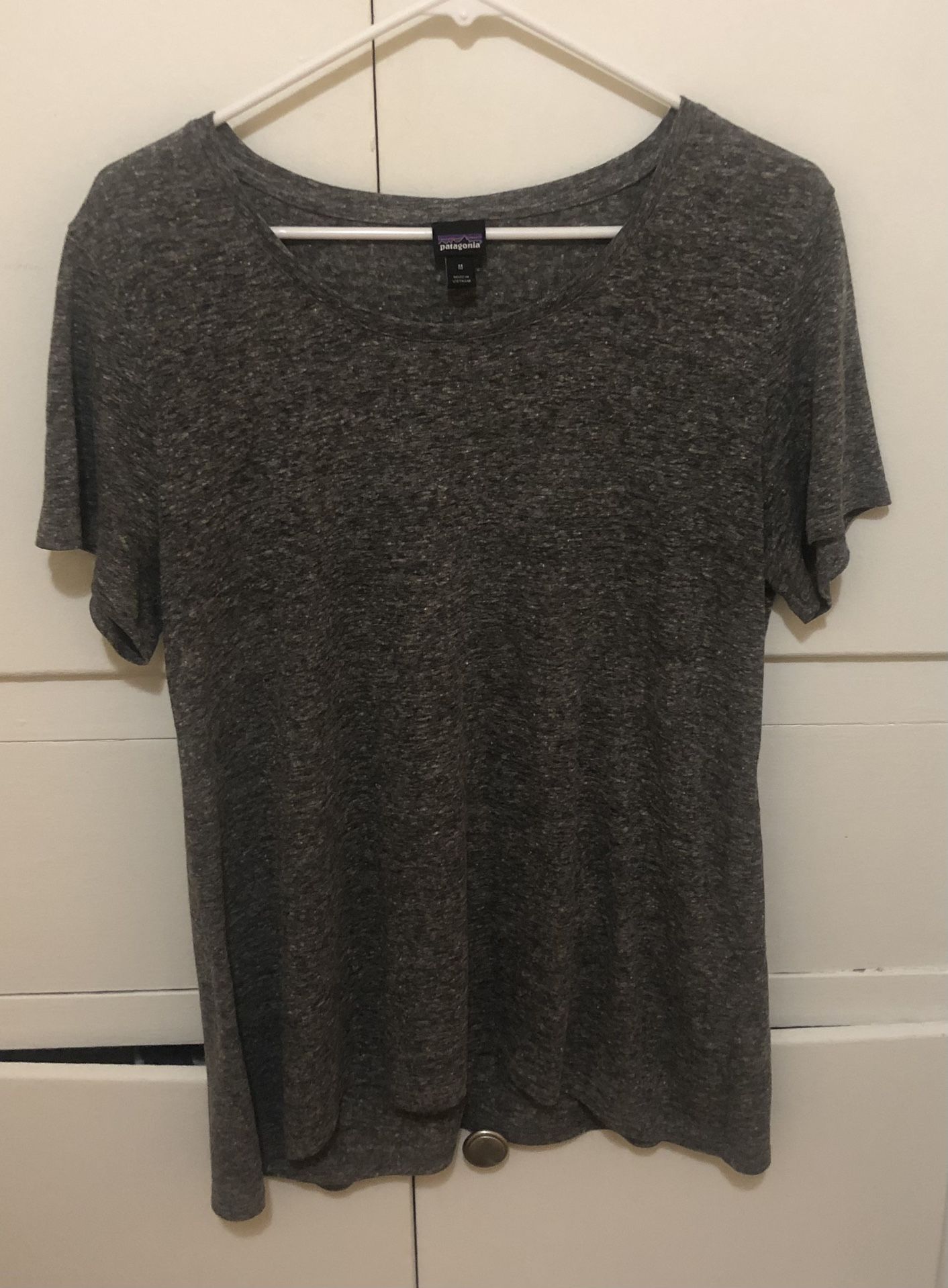 Patagonia Womens Size Medium Shirt 