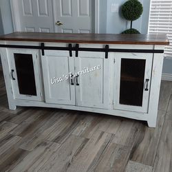Beautiful 70" rustic/farmhouse TV stand